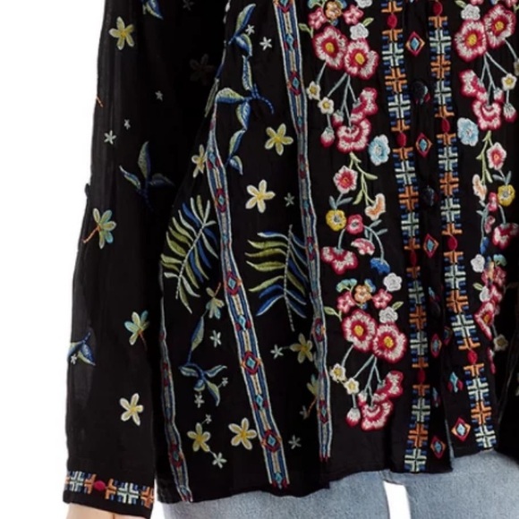 Johnny Was heavily embroidered Garden Party blouse NWT - Picture 4 of 14